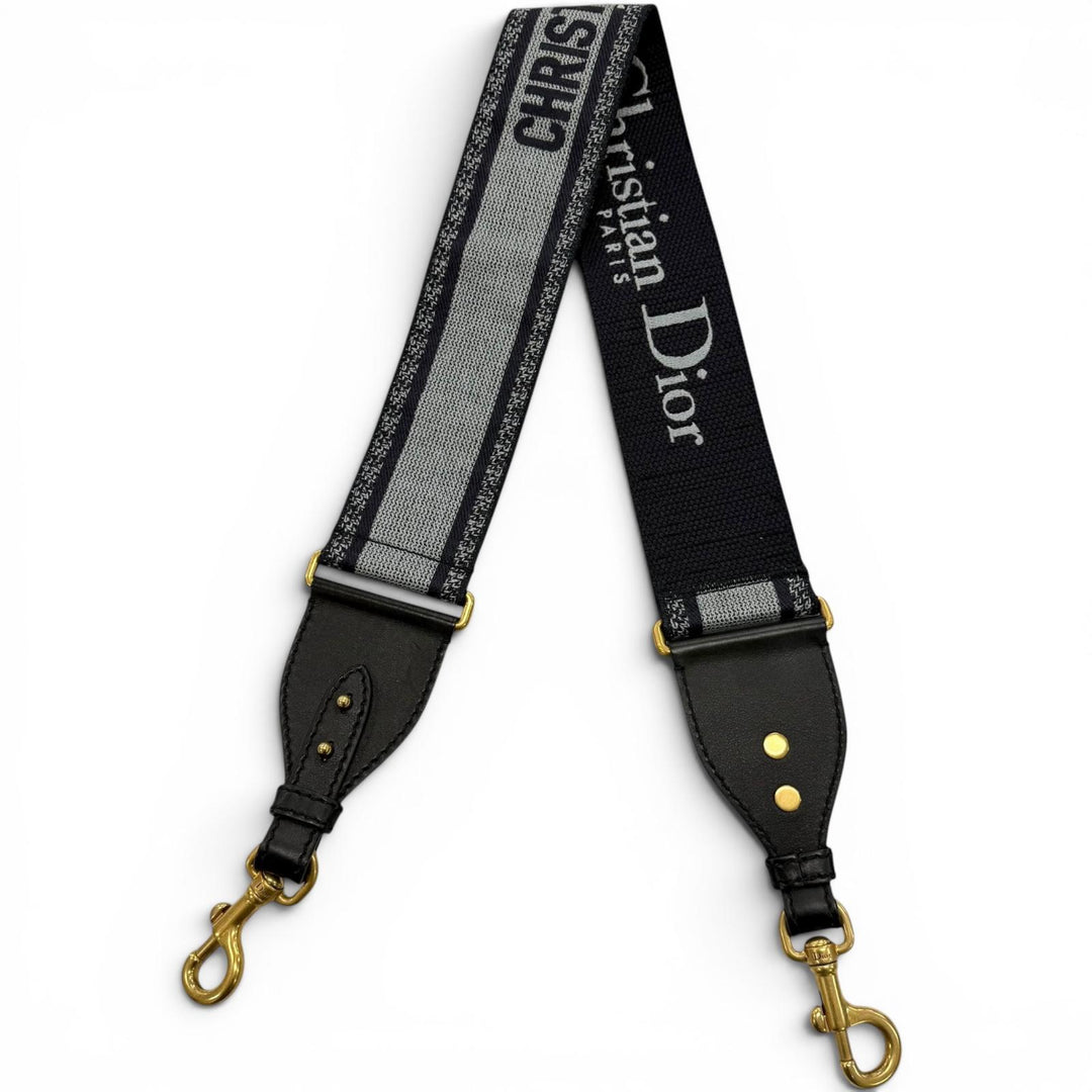 Great Christian Dior Shoulder strap Embroidery Navy canvas Women