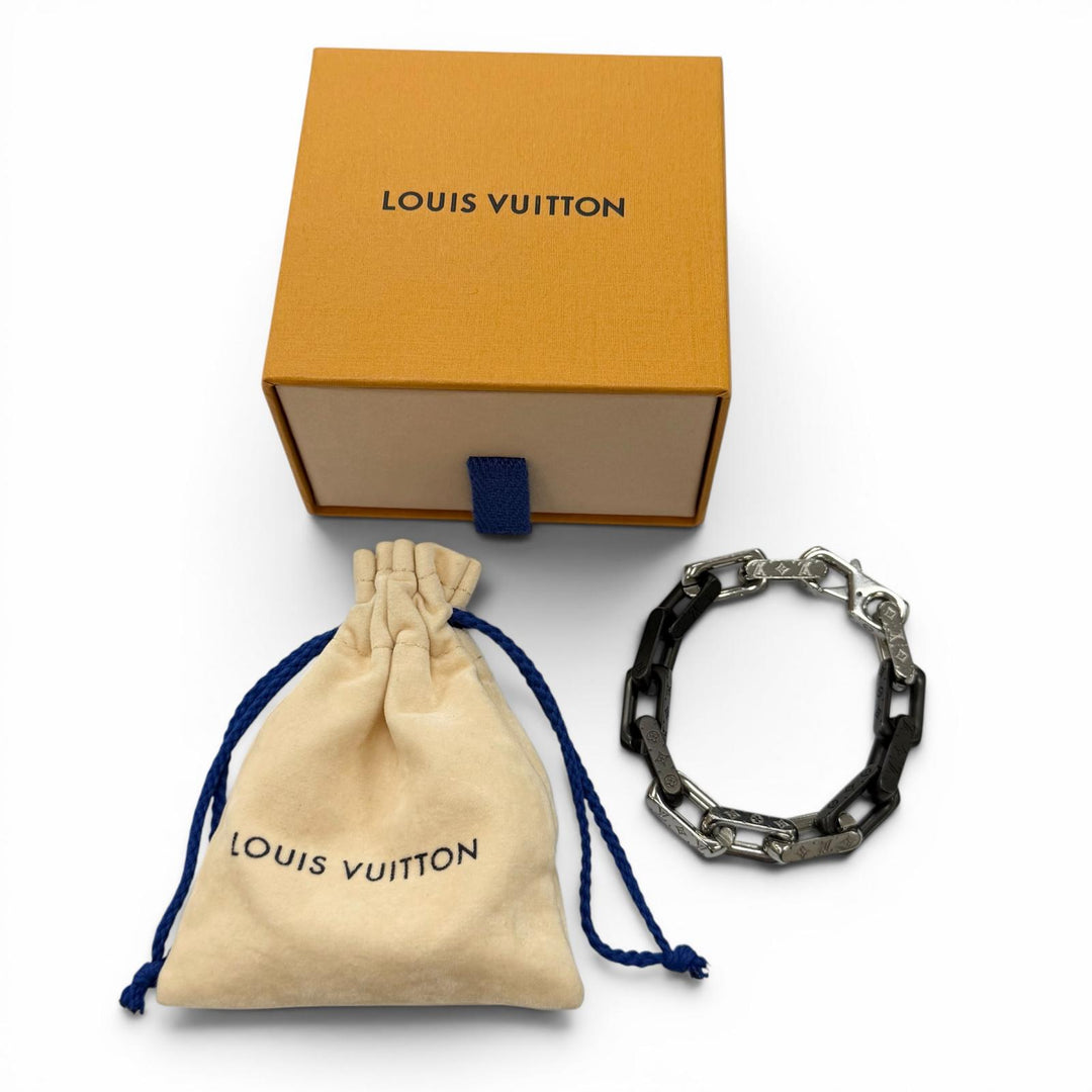 Great LOUIS VUITTON bracelet Monogram Chain Silver mens M M00686