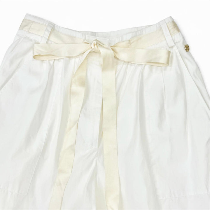 Discounted Great CHANEL Wide pants Front ribbon, ruffled hem design, white IT 38 P59372