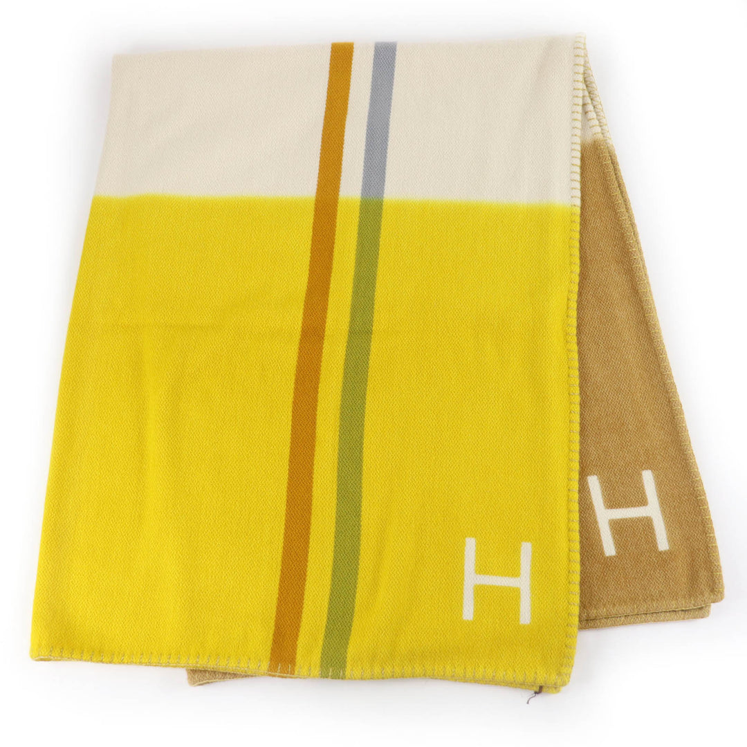 Pristine HERMES Daisangle Blanket H logo, 150x78.7"" large size cashmere