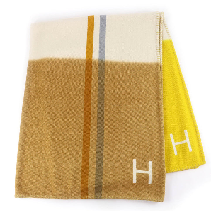 Pristine HERMES Daisangle Blanket H logo, 150x78.7"" large size cashmere