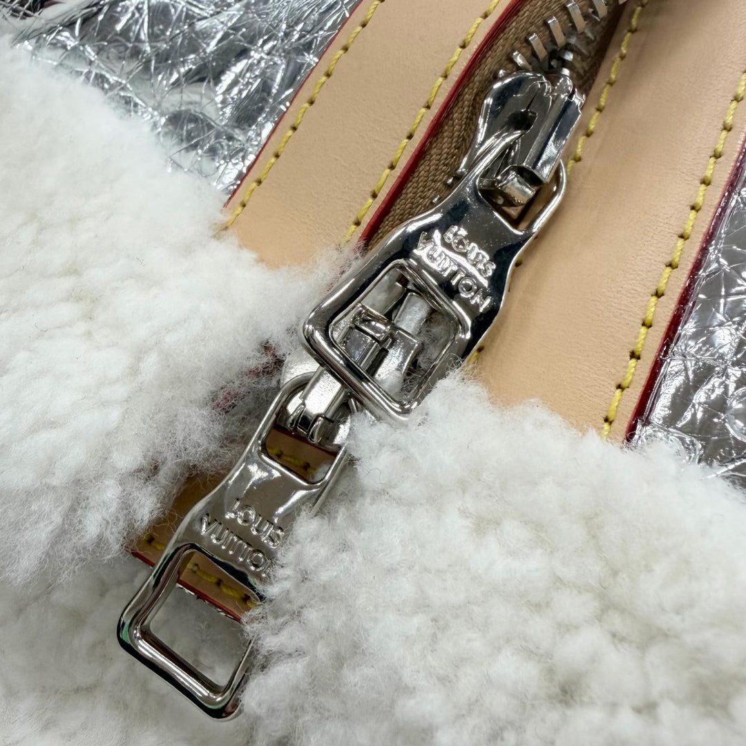Excellent LOUIS VUITTON Mouton jacket Silver Sheep leather mens 50