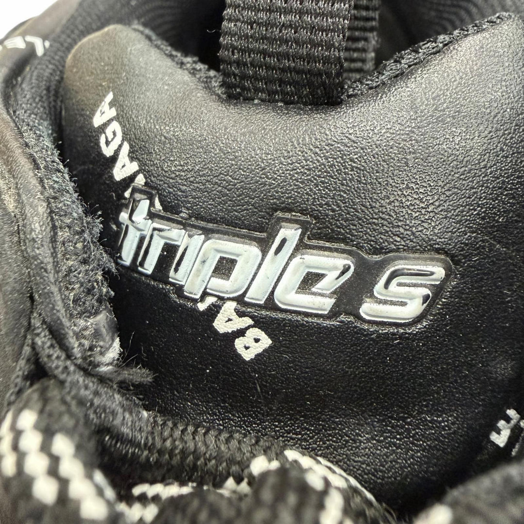 Great BALENCIAGA sneakers Triple S black leather mens 42 536737