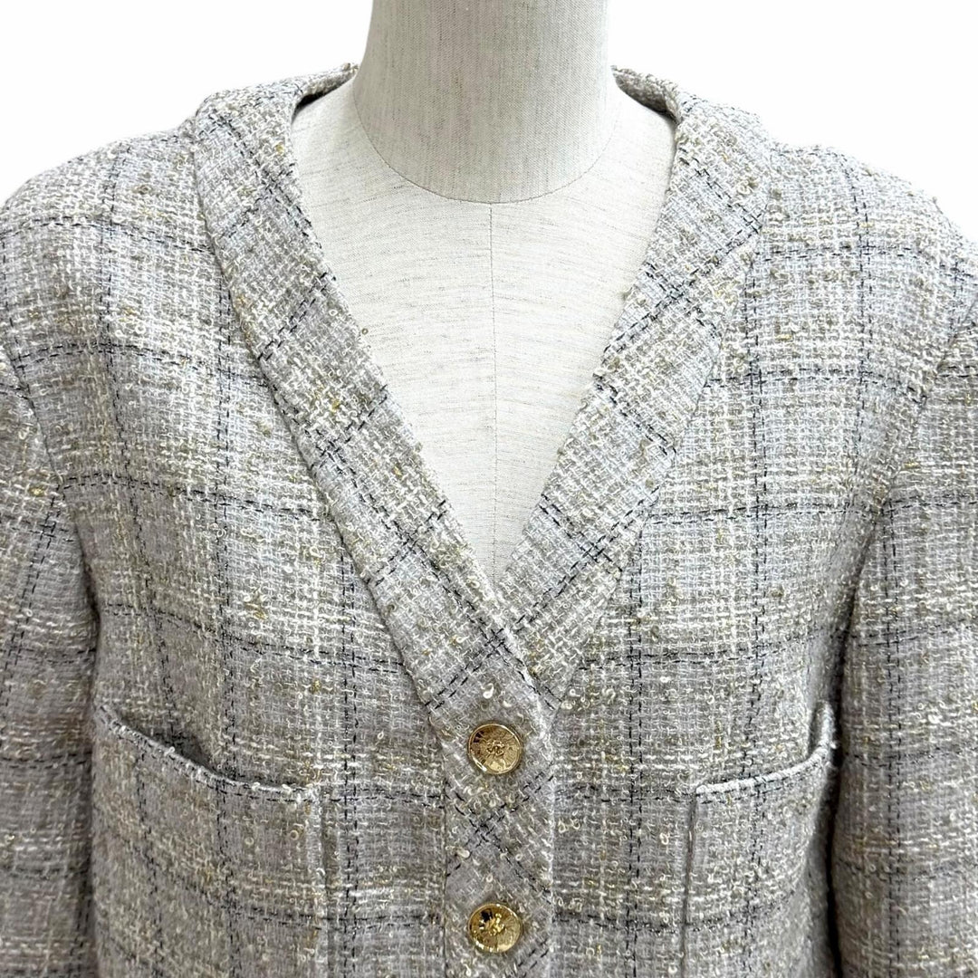 Pristine CHANEL Jacket Tweed with COCO Mark buttons Grege wool Women 40 P80393