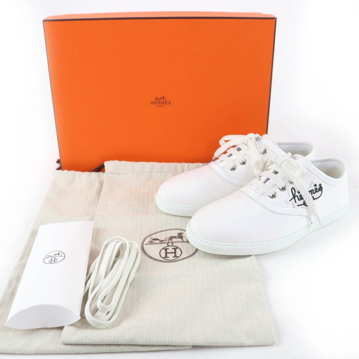 Pristine HERMES Low cut sneakers Innocent Lace-up shoes with logo patch white 36