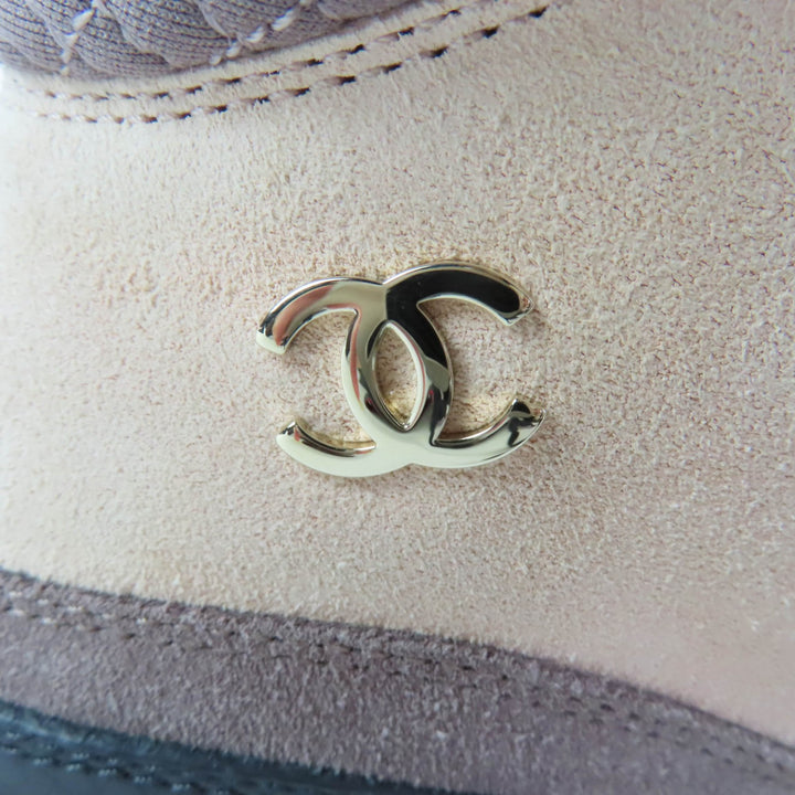 Pristine CHANEL High cut sneakers COCO Mark Lace-up Suede Leather Pink 36 G38745