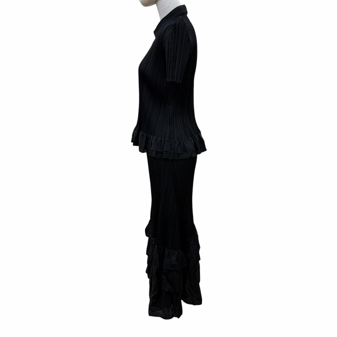 Great PLEATS PLEASE two-piece set Silk-paneled tiered T-shirt and skirt black 3