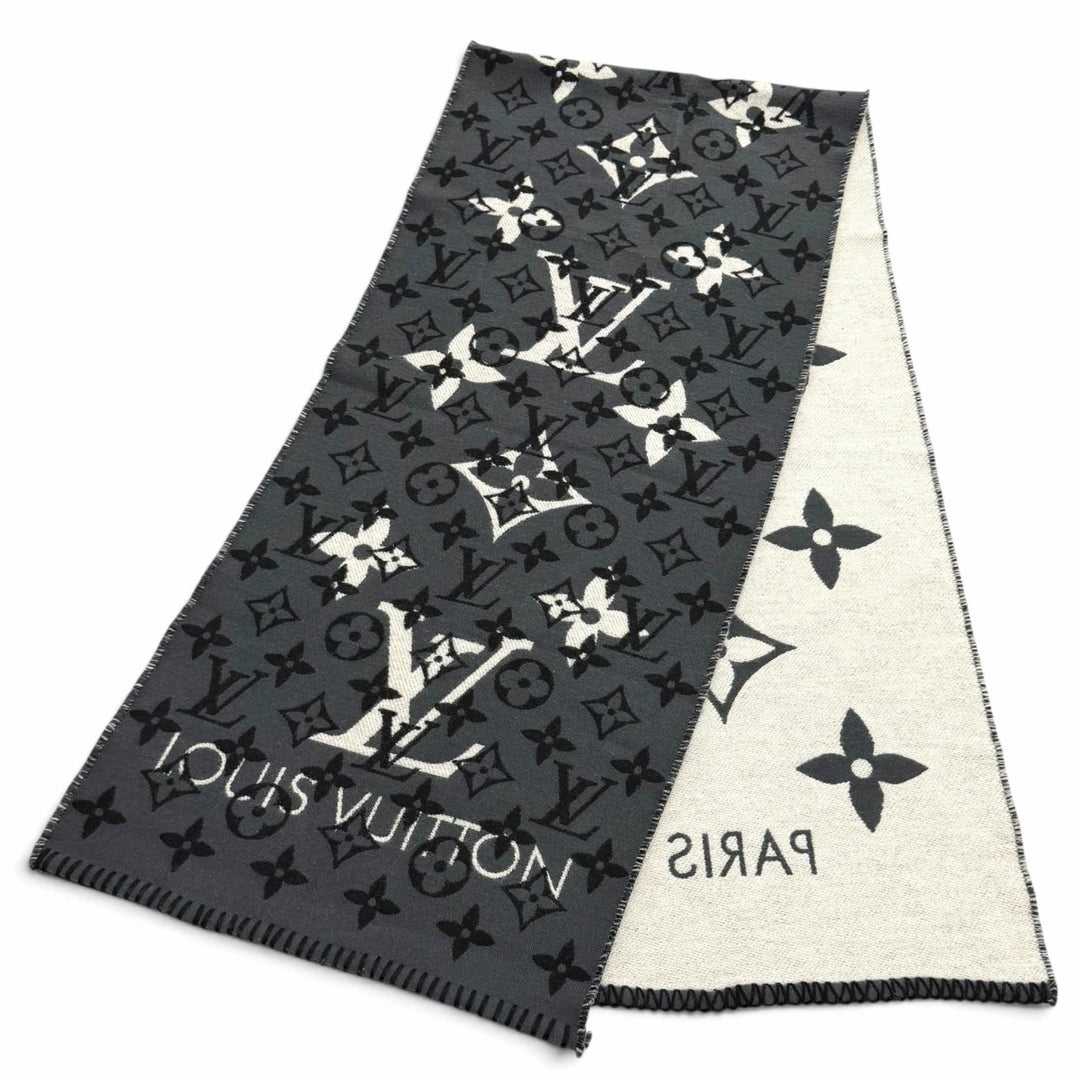 Great LOUIS VUITTON Scarf Echarpe All You Need Monogram gray wool Women M76377
