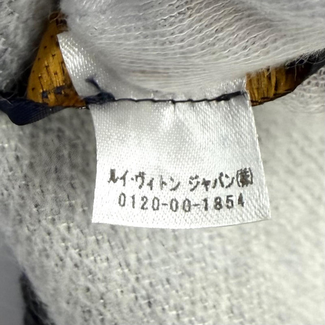 Great LOUIS VUITTON Scarf Echarpe All You Need Monogram gray wool Women M76377
