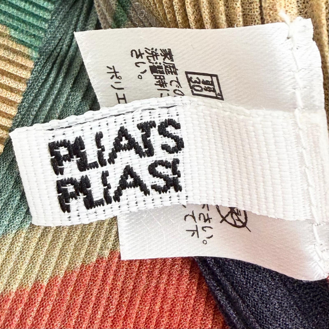 Excellent PLEATS PLEASE tops All-over print design French sleeve 3 PP41FK302
