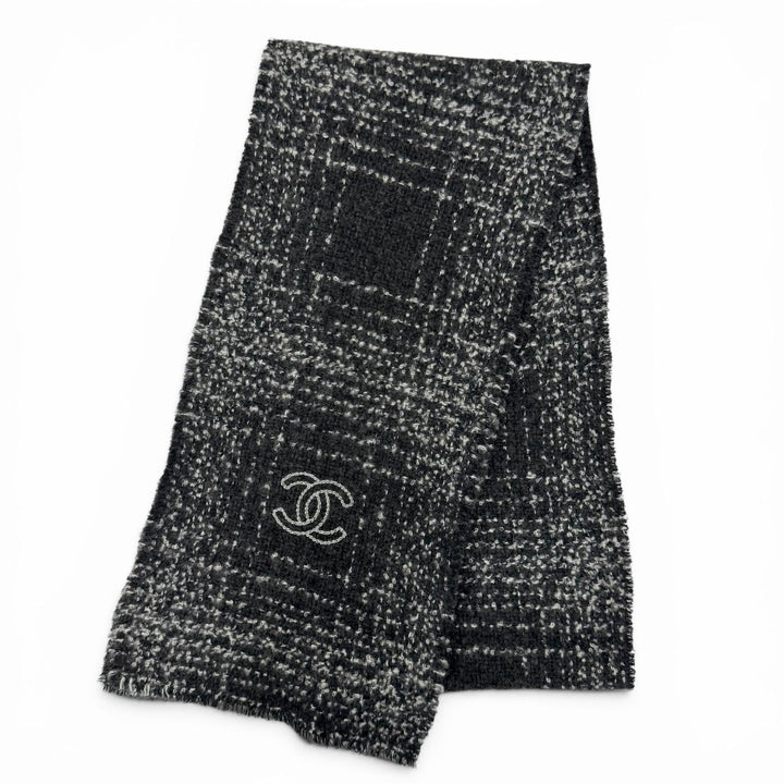 Great CHANEL Scarf COCO Mark Tweed Long black cashmere Women