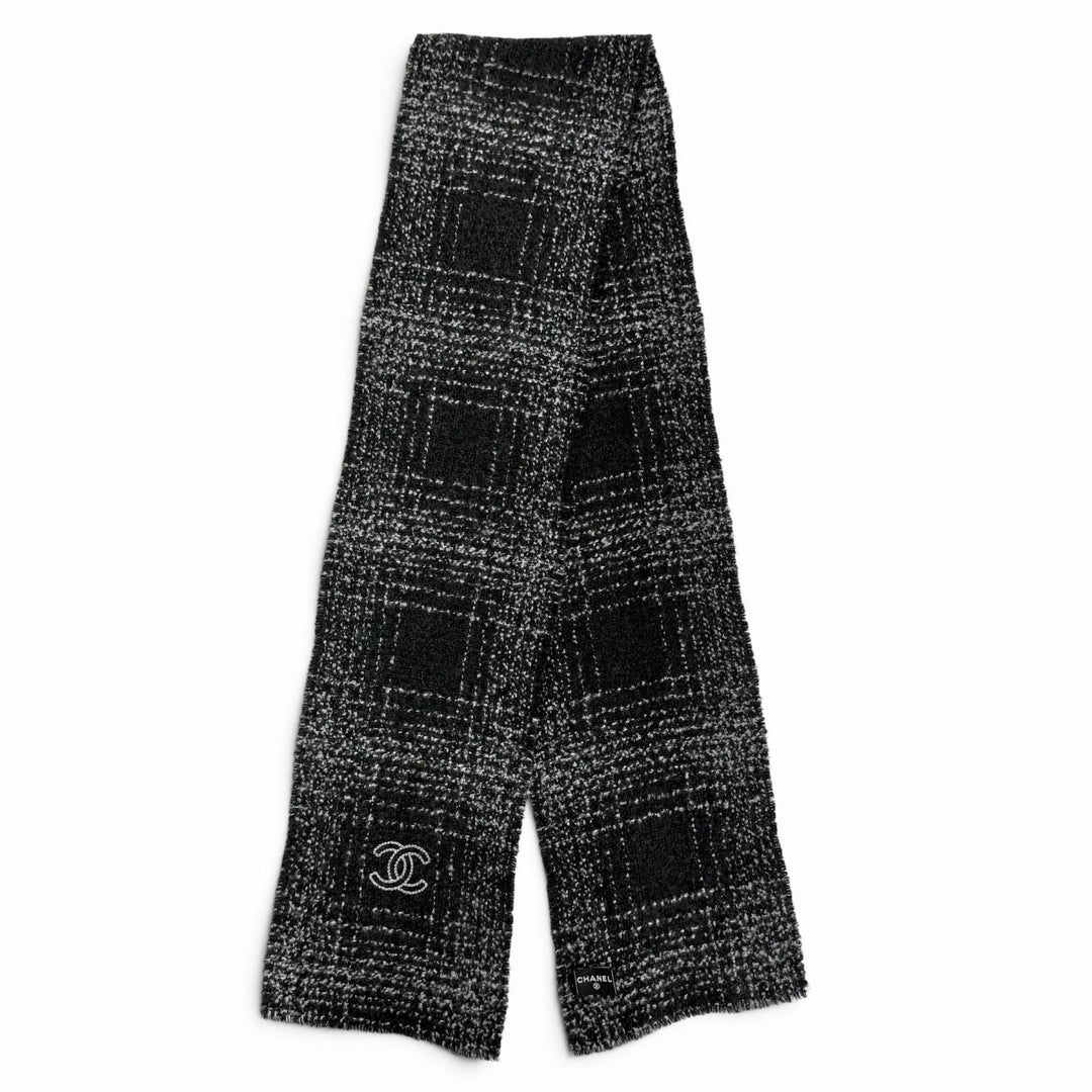 Great CHANEL Scarf COCO Mark Tweed Long black cashmere Women