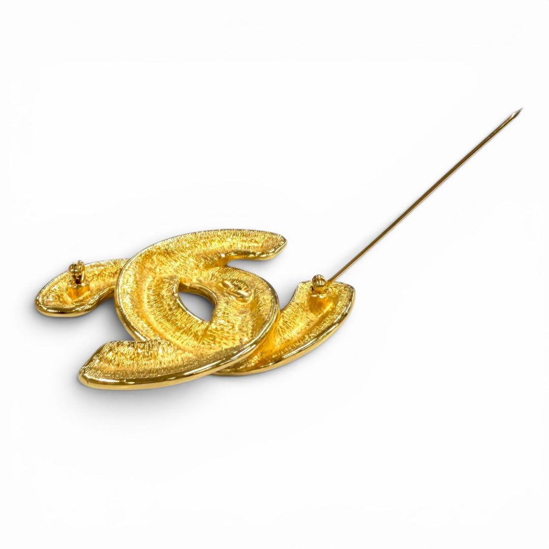Excellent CHANEL Brooch COCO Mark Matrasse gold Women