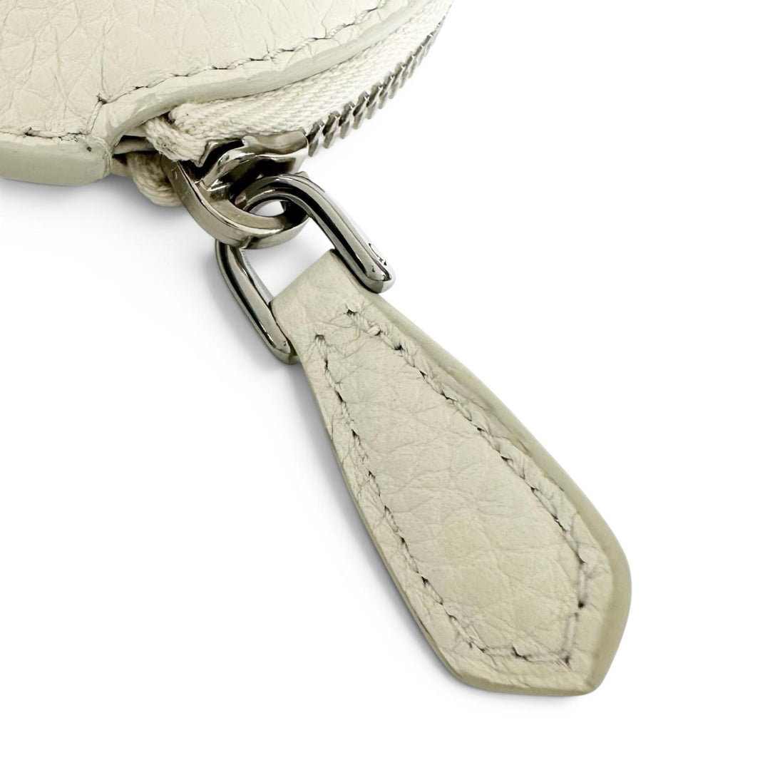 Excellent PRADA Coin case Vitello Daino Triangle Logo Round white leather 1MM006