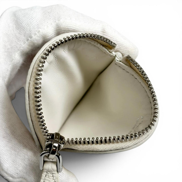 Excellent PRADA Coin case Vitello Daino Triangle Logo Round white leather 1MM006