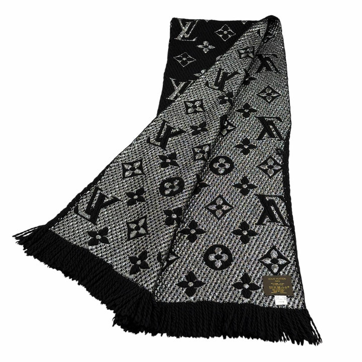 Great LOUIS VUITTON Scarf Escalp Logo Mania Shine With fringe black wool M75833