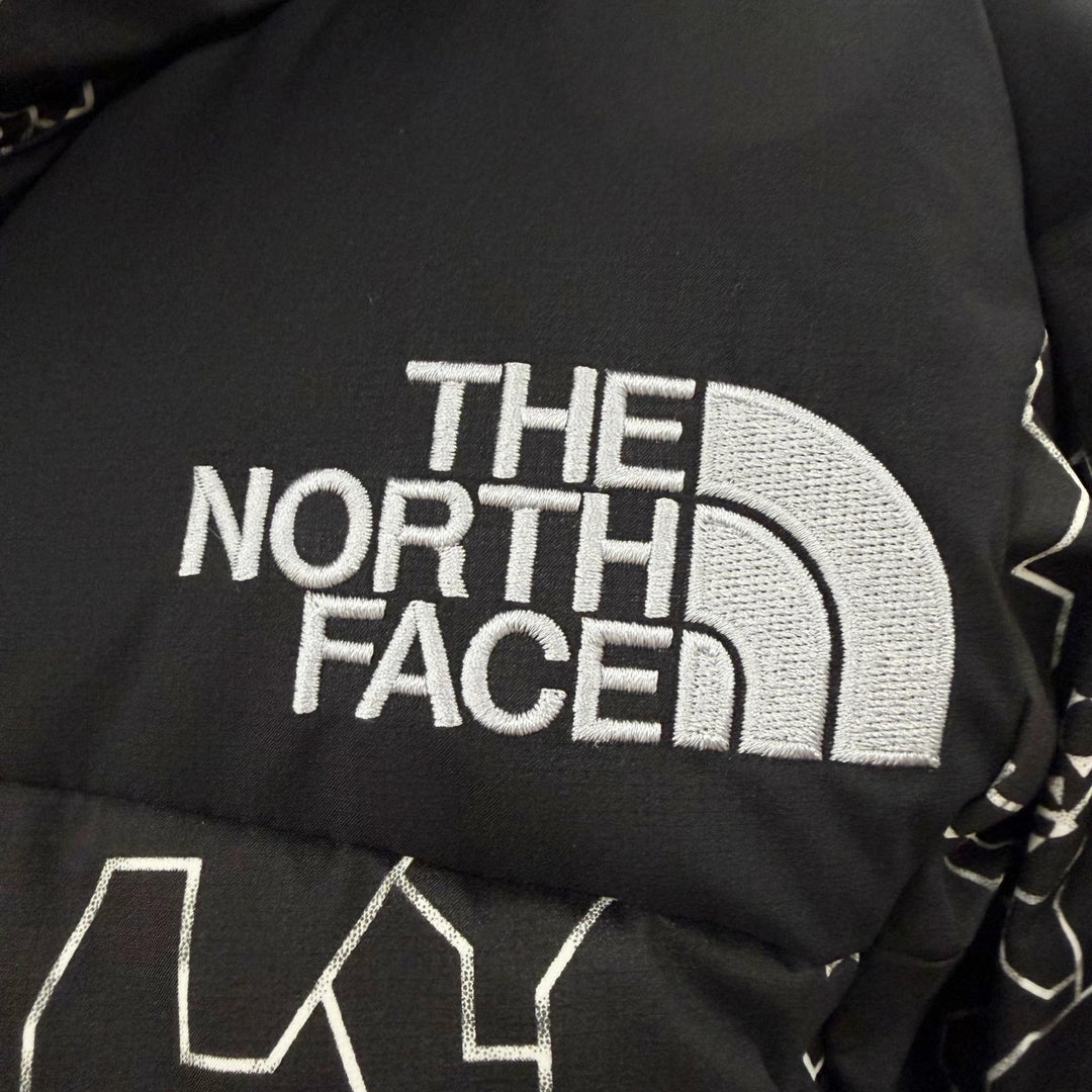 Great THE NORTH FACE Down jacket Novelty Baltro Light Jacket mens L ND92341
