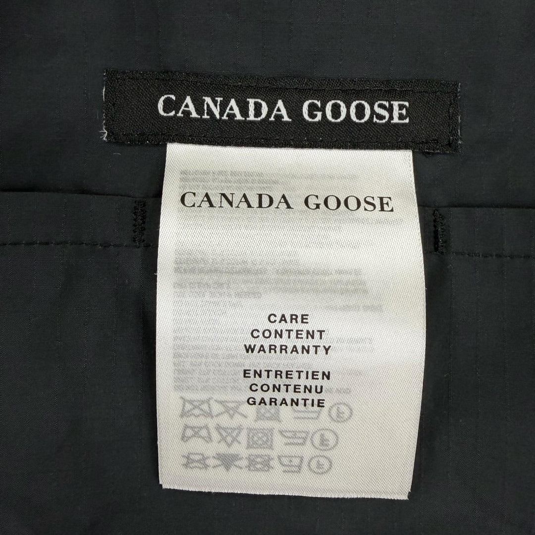 Great CANADA GOOSE down coat Meyfield included. Japan-exclusive XS 3595W