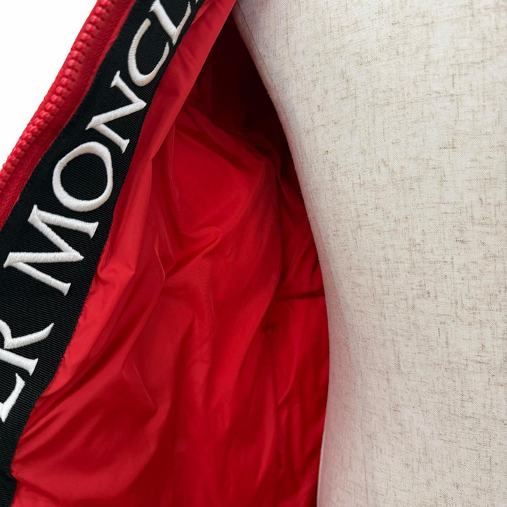 Great MONCLER Down jacket MONTCLAR GIUBBOTTO Food logo