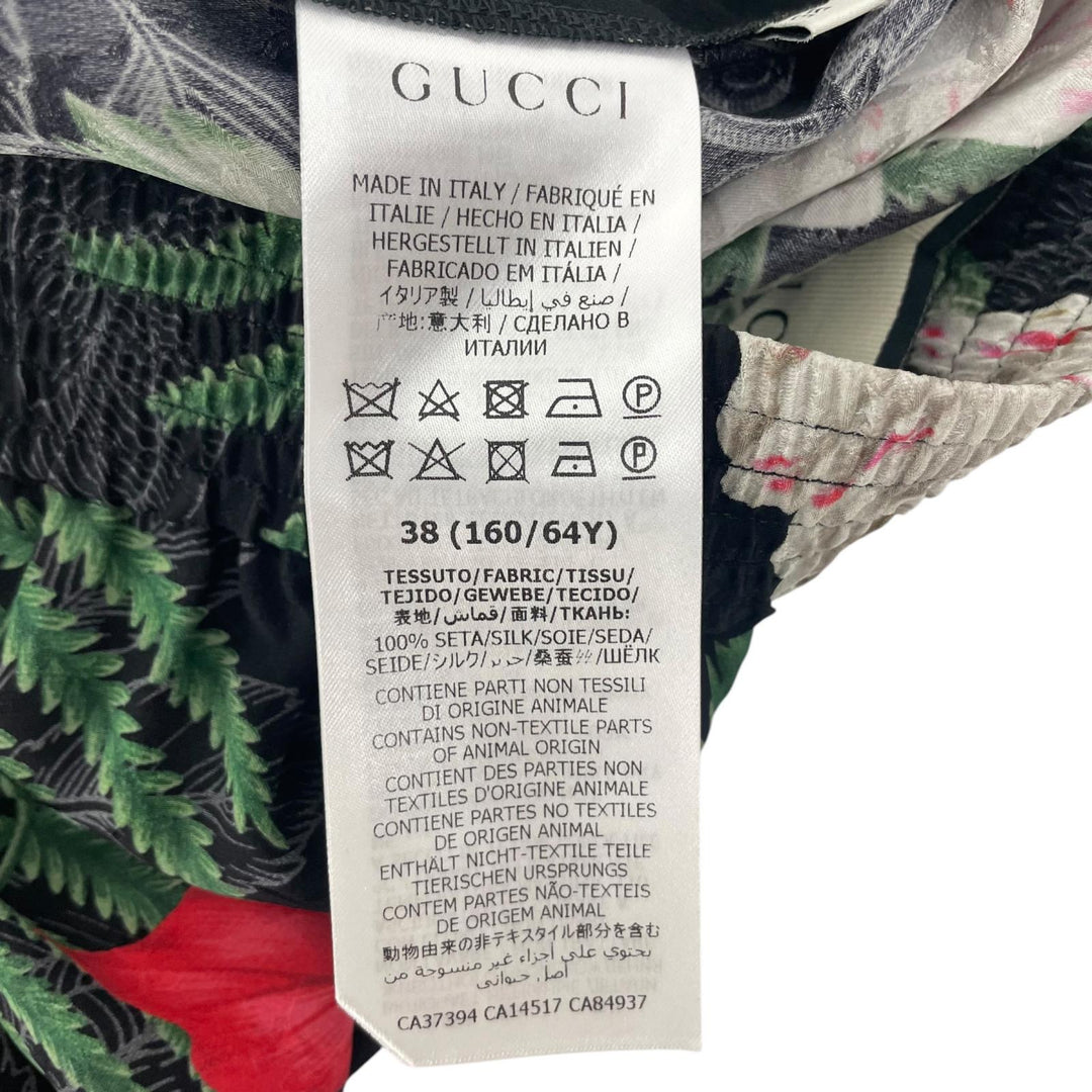 Great GUCCI Pants Logo Button Hawaiian Print Shorts green silk Women 38 619508