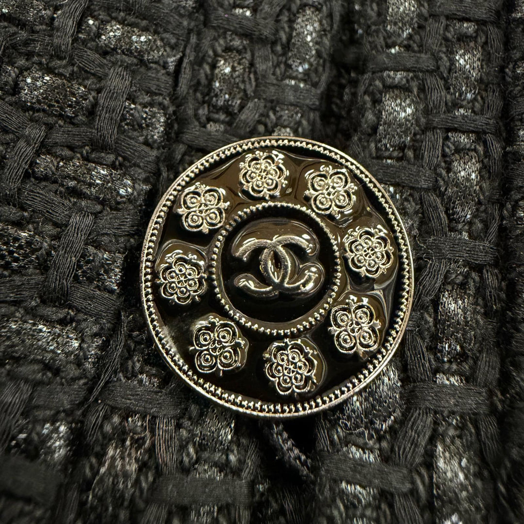 Great CHANEL skirt COCO Button Tweed black cotton Women 38 P53154V39572