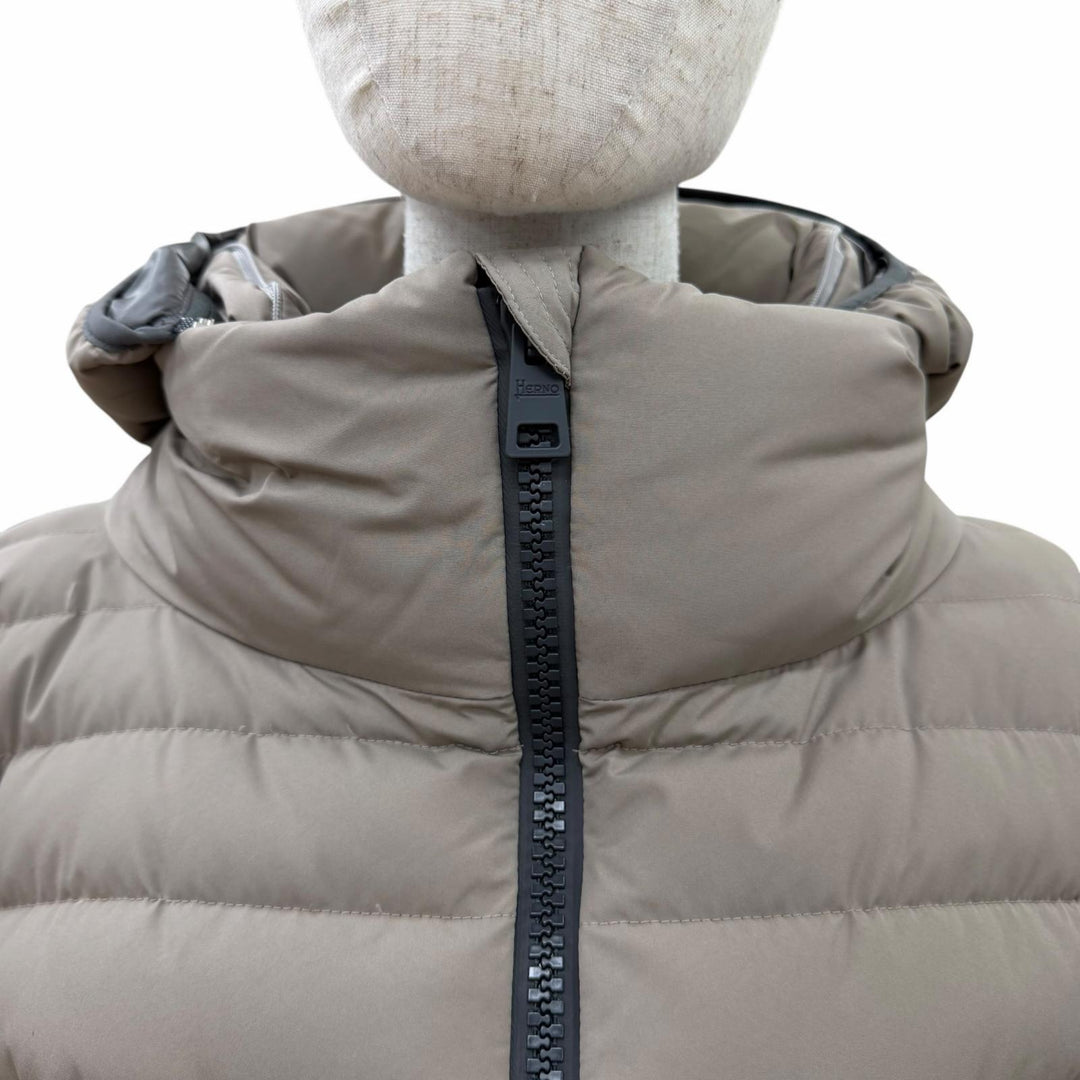 Great Herno down coat Laminar GORE-TEX Hooded Zip-Up Down Jacket 46 PI079DL