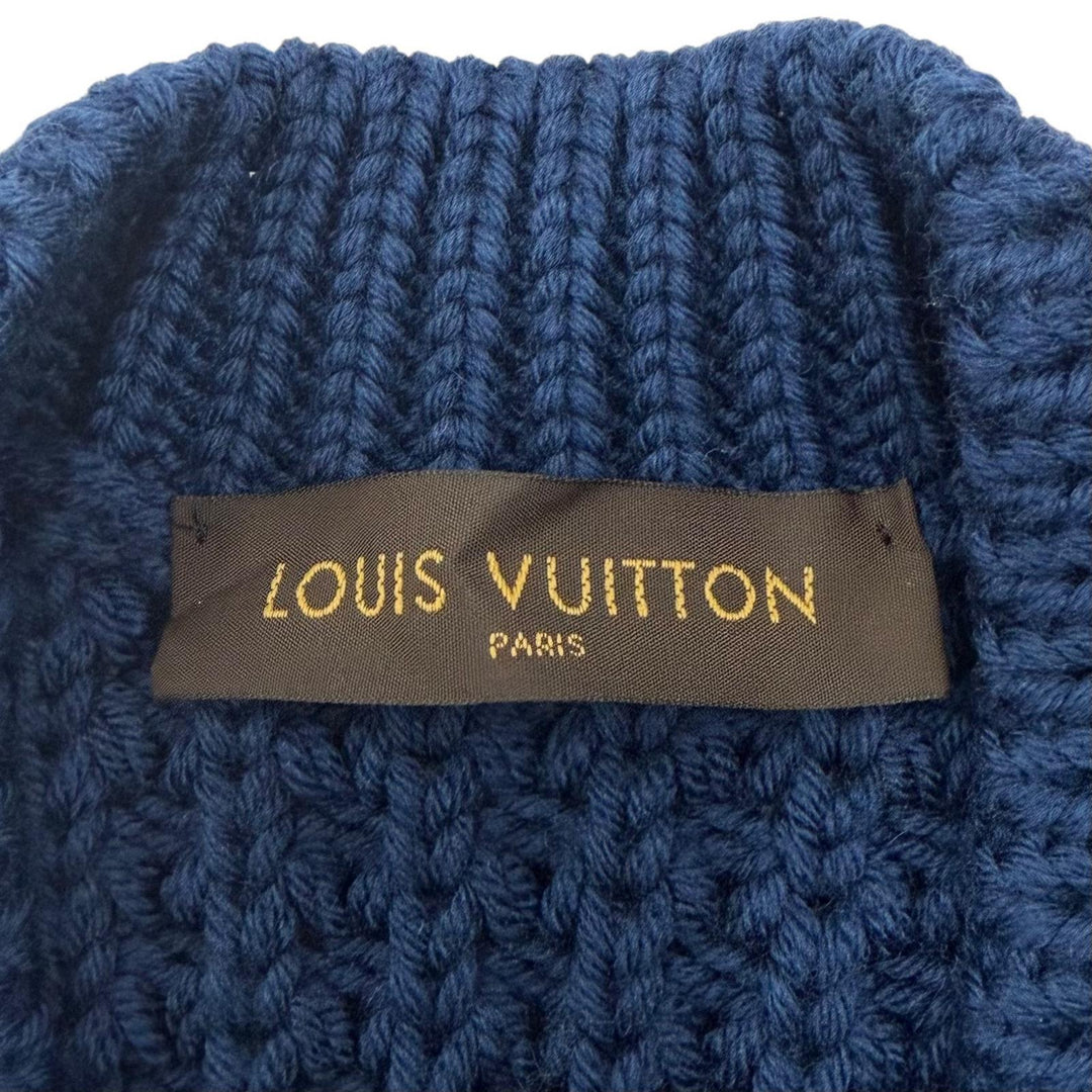 Great LOUIS VUITTON knit Waffle knit V-neck slit Gaston V leather patch