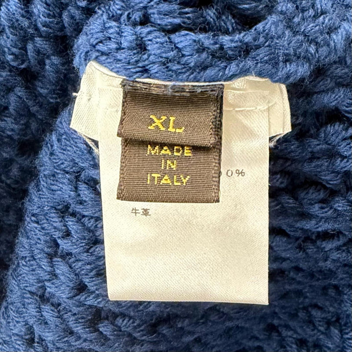 Great LOUIS VUITTON knit Waffle knit V-neck slit Gaston V leather patch