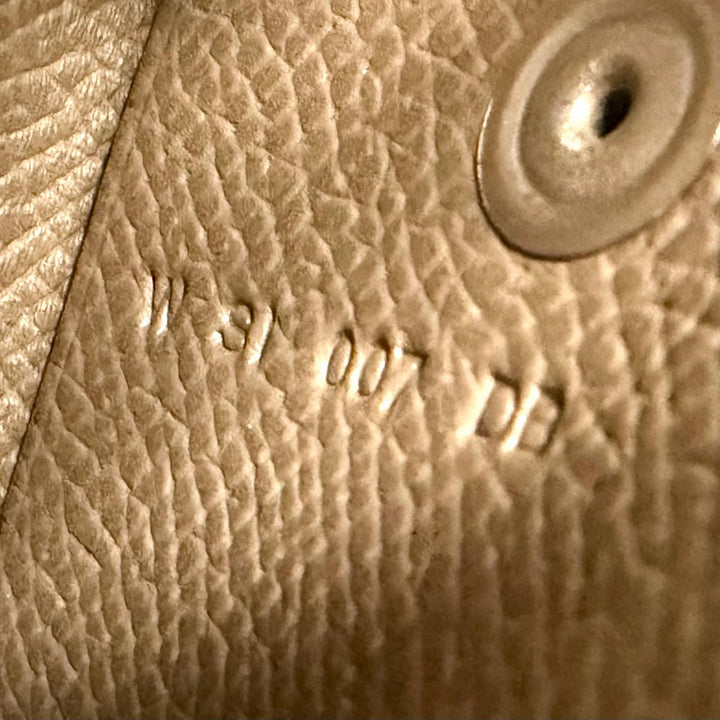 Pristine HERMES Card Case Calvi Epsom Leather Women