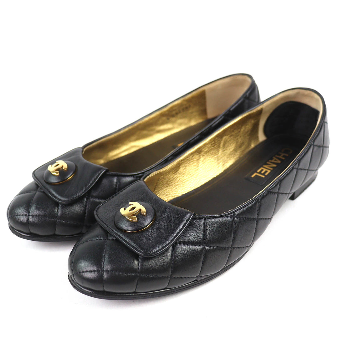 Great CHANEL pumps ballerina COCOMark Matelassé Leather Flat Shoes 38 23A G45047