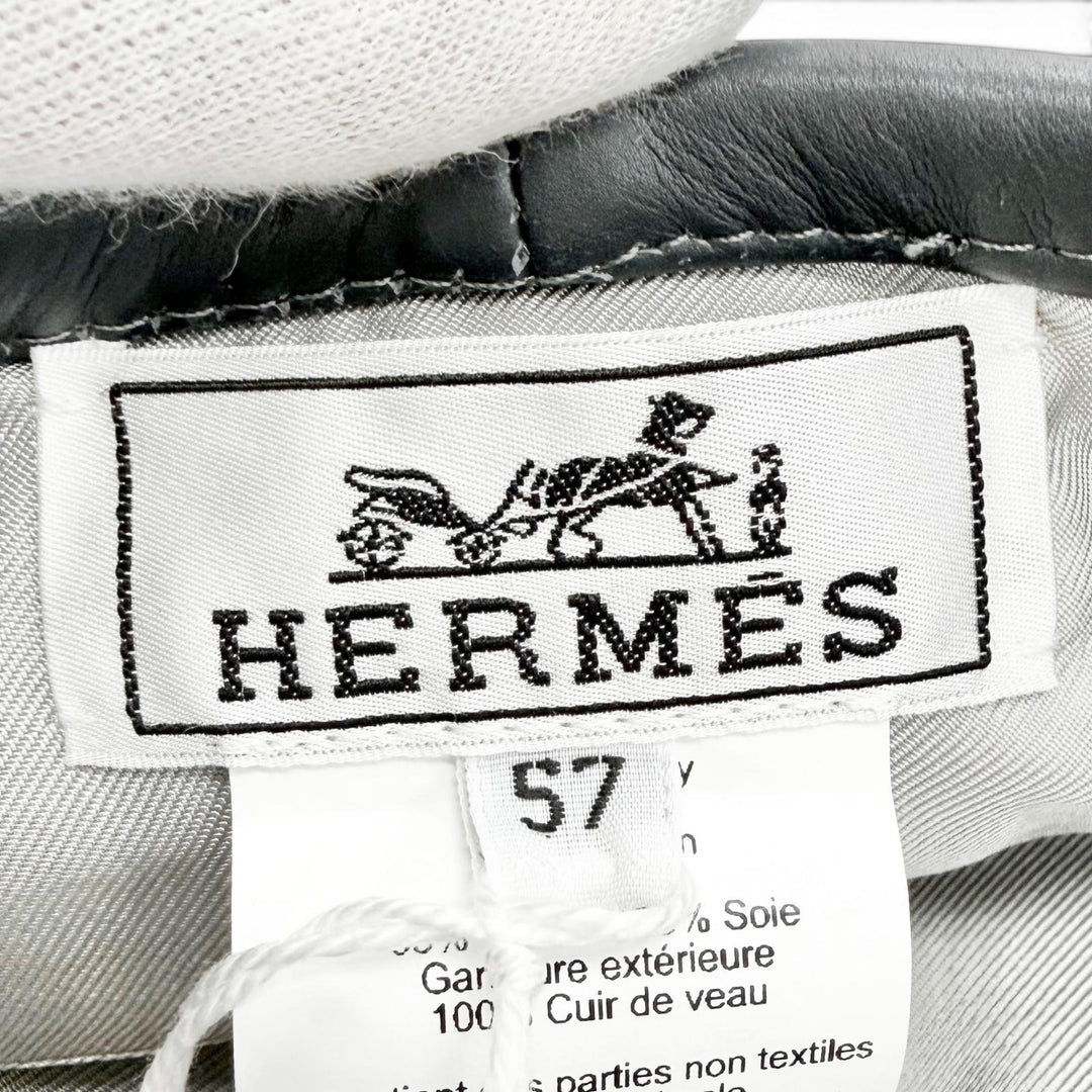 Pristine HERMES beret Saint Honoré Sellier buttons, leather piping gray 57