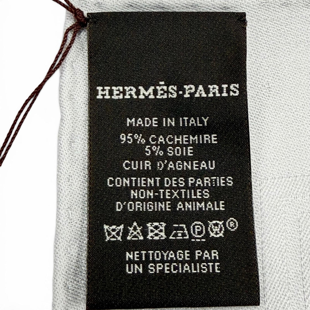 Pristine HERMES scarf Carre 115 Sangle Logo leather tag cashmere Women