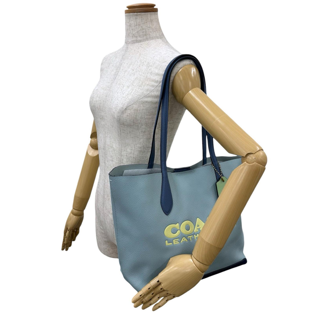 Pristine COACH Tote Bag Kia Tote Color Block Graphic logo Light blue leather