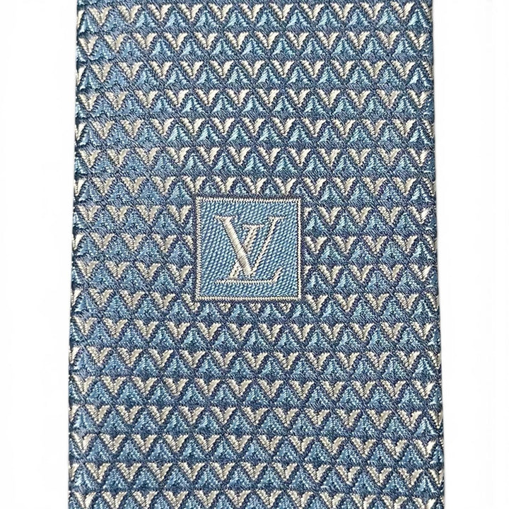 Pristine LOUIS VUITTON tie Cravat Diamond Buoy 8CM Light blue silk mens S M71209