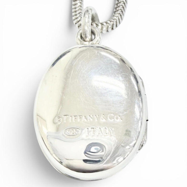 Great TIFFANY&Co. Necklace Oval Locket Pendant Necklace (Rare) Silver 925 Women