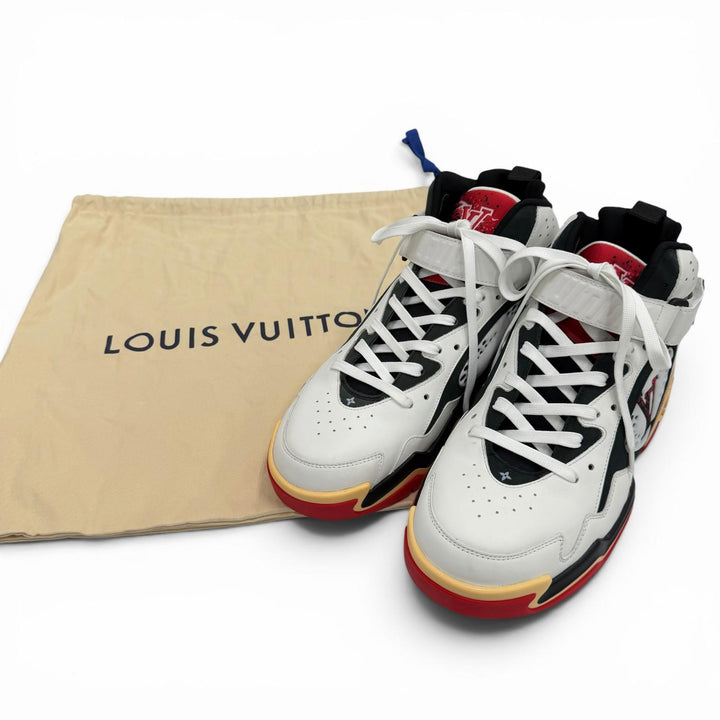 Pristine LOUIS VUITTON High cut sneakers LV Trainer 2 Line white leather 8.5