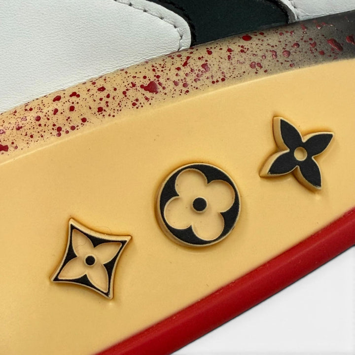 Pristine LOUIS VUITTON High cut sneakers LV Trainer 2 Line white leather 8.5