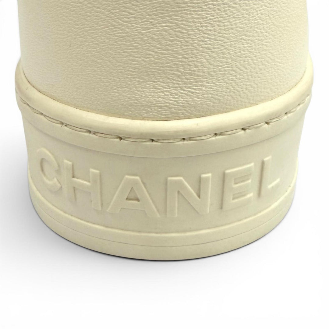 Great CHANEL sneakers COCO Mark Leather Shoes with Metal Logo 38.5 G34967