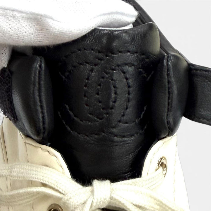 Great CHANEL sneakers COCO Mark Leather Shoes with Metal Logo 38.5 G34967