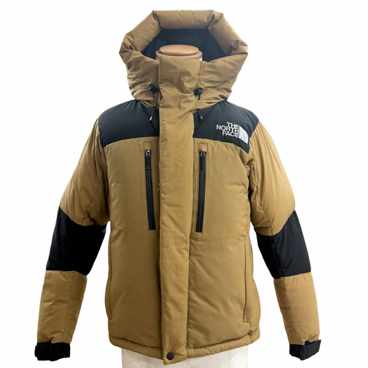 Excellent THE NORTH FACE Down jacket BALTRO LIGHT JACKET GORE-TEX hooded beige
