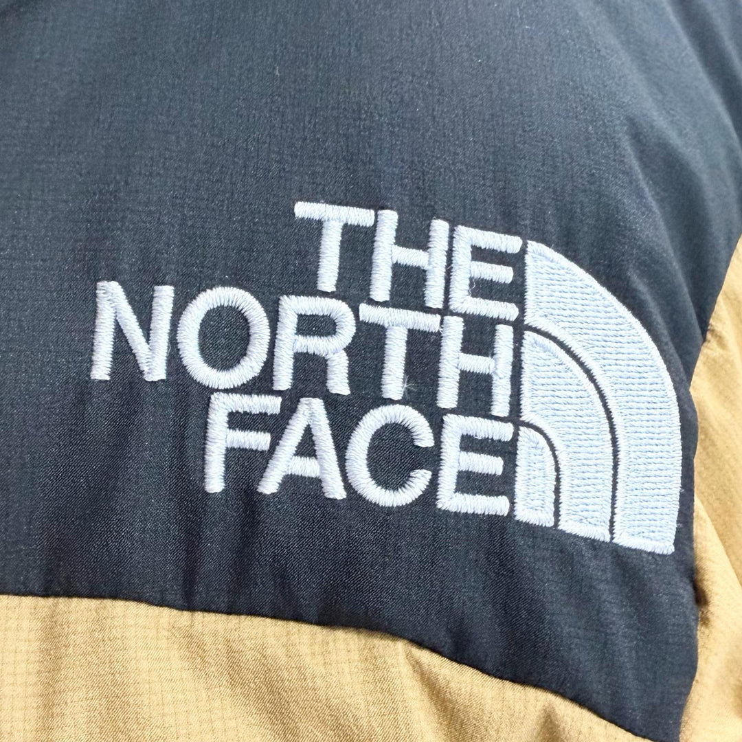 Excellent THE NORTH FACE Down jacket BALTRO LIGHT JACKET GORE-TEX hooded beige
