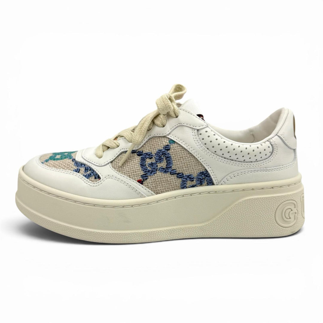 Excellent GUCCI sneakers Logo design, GG pattern, lace-up leather 35 670408