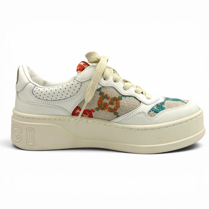 Excellent GUCCI sneakers Logo design, GG pattern, lace-up leather 35 670408