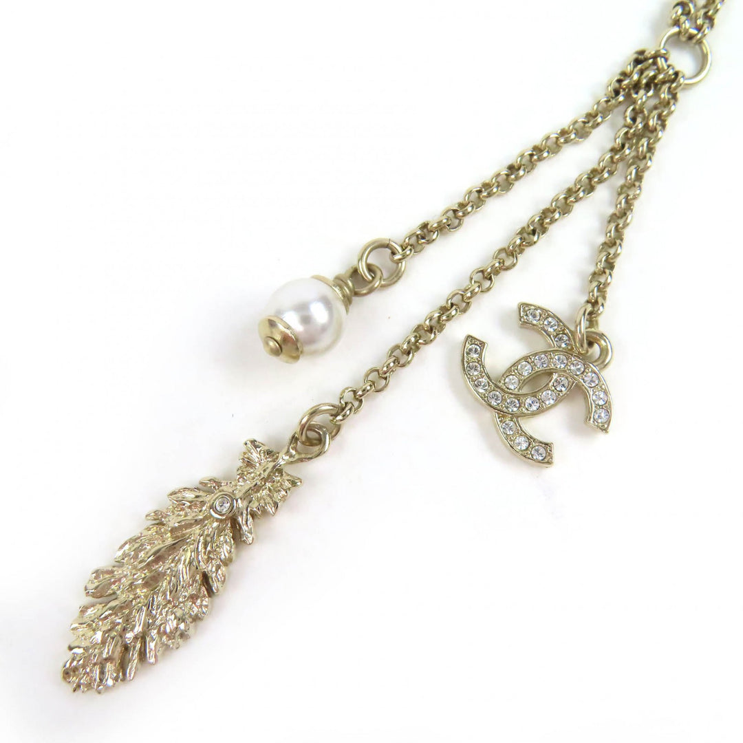 Excellent CHANEL Necklace COCO Mark Feather Pearl Strass gold Women L25S ABF691