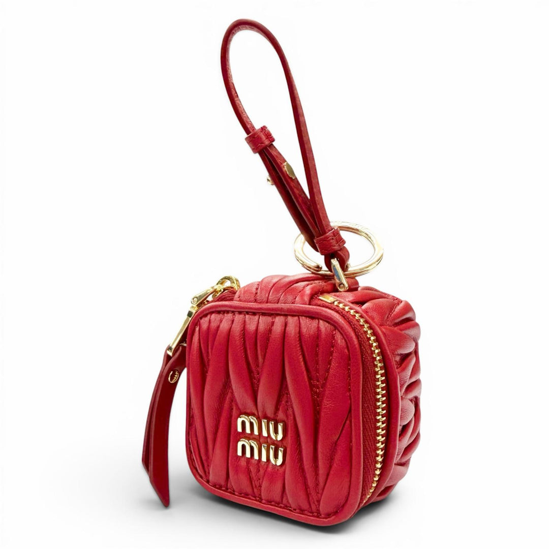 Excellent MIUMIU charm MATELASSE Charm Logo Keyring Leather Pouch Red 5TL527