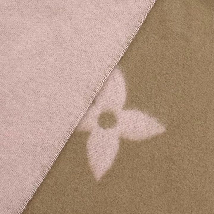 Excellent LOUIS VUITTON Scarf muffler reykjavik cashmere Women M78908