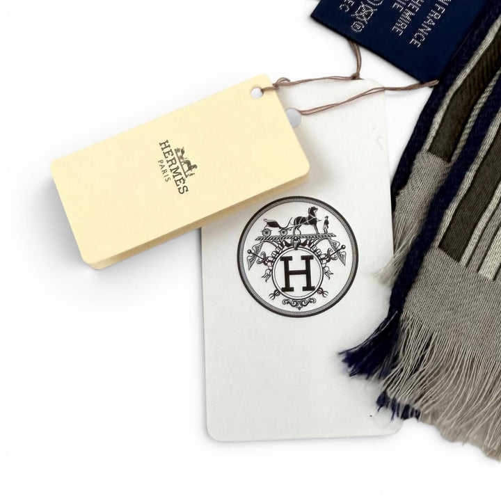 Pristine HERMES Stall Rectangle BRIDES ET GRIS GRIS beige cashmere Women