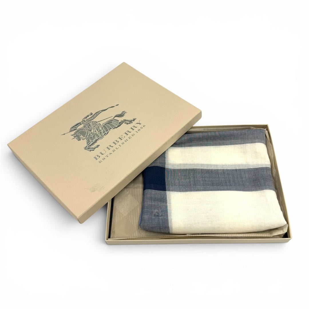 Pristine BURBERRY Stall Nova Check Pattern Fringe Navy wool Women 3865293