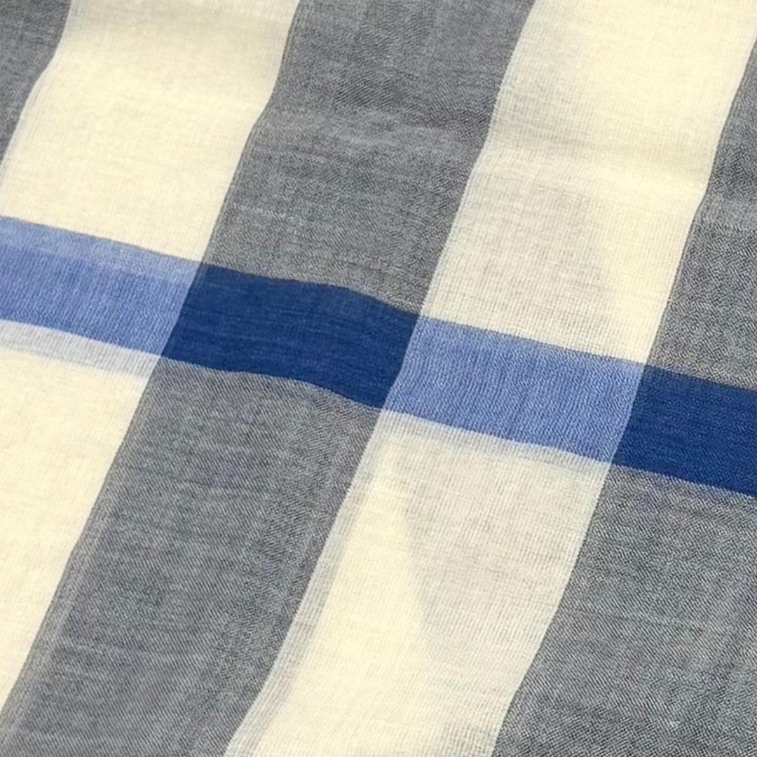 Pristine BURBERRY Stall Nova Check Pattern Fringe Navy wool Women 3865293