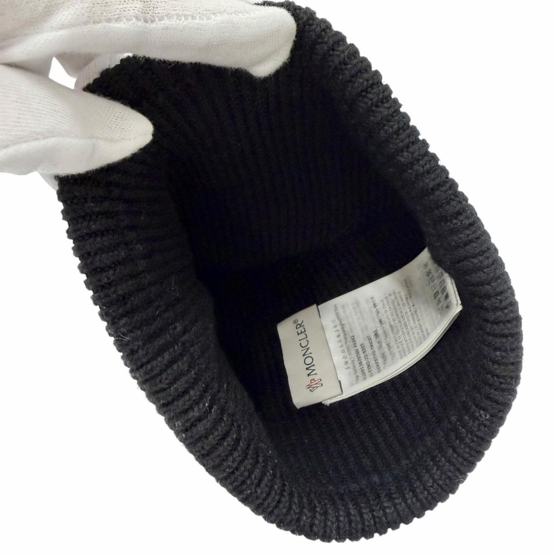 Great MONCLER Knit cap Logo patch knit cap knit hat black wool Women